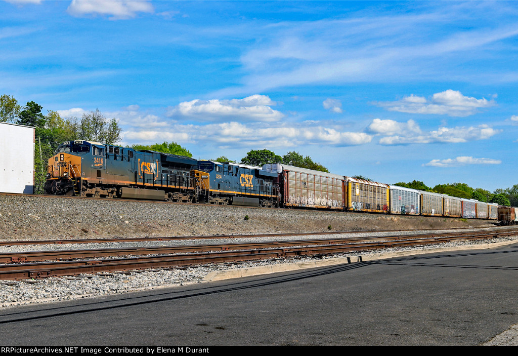 CSX 3416 on M-567